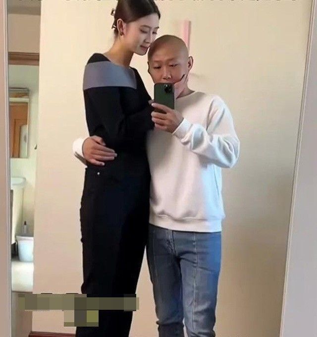 Cô gái xinh đẹp như hot girl Gen Z yêu người đàn ông hơn tuổi vừa lùn vừa hói Tại chú ấy
