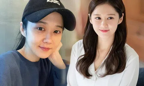 Nữ thần mặt mộc Jang Nara  41 tuổi không cần trang điểm vẫn được bạn trai trẻ tuổi cầu hôn