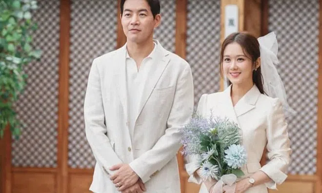 Chờ bao lâu, cuối cùng Jang Nara cũng kết hôn ở tuổi 41, chú rể "cưa đổ" chị đẹp kém 6 tuổi