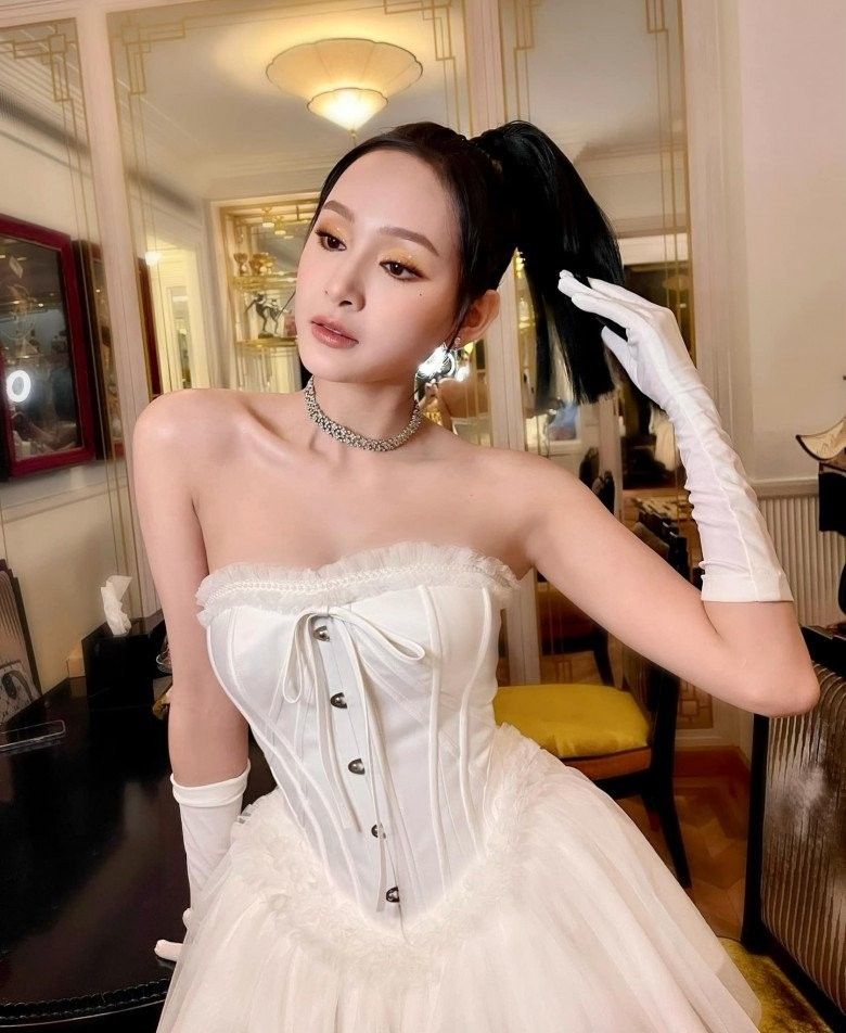 Những hotgirl xinh đẹp, 