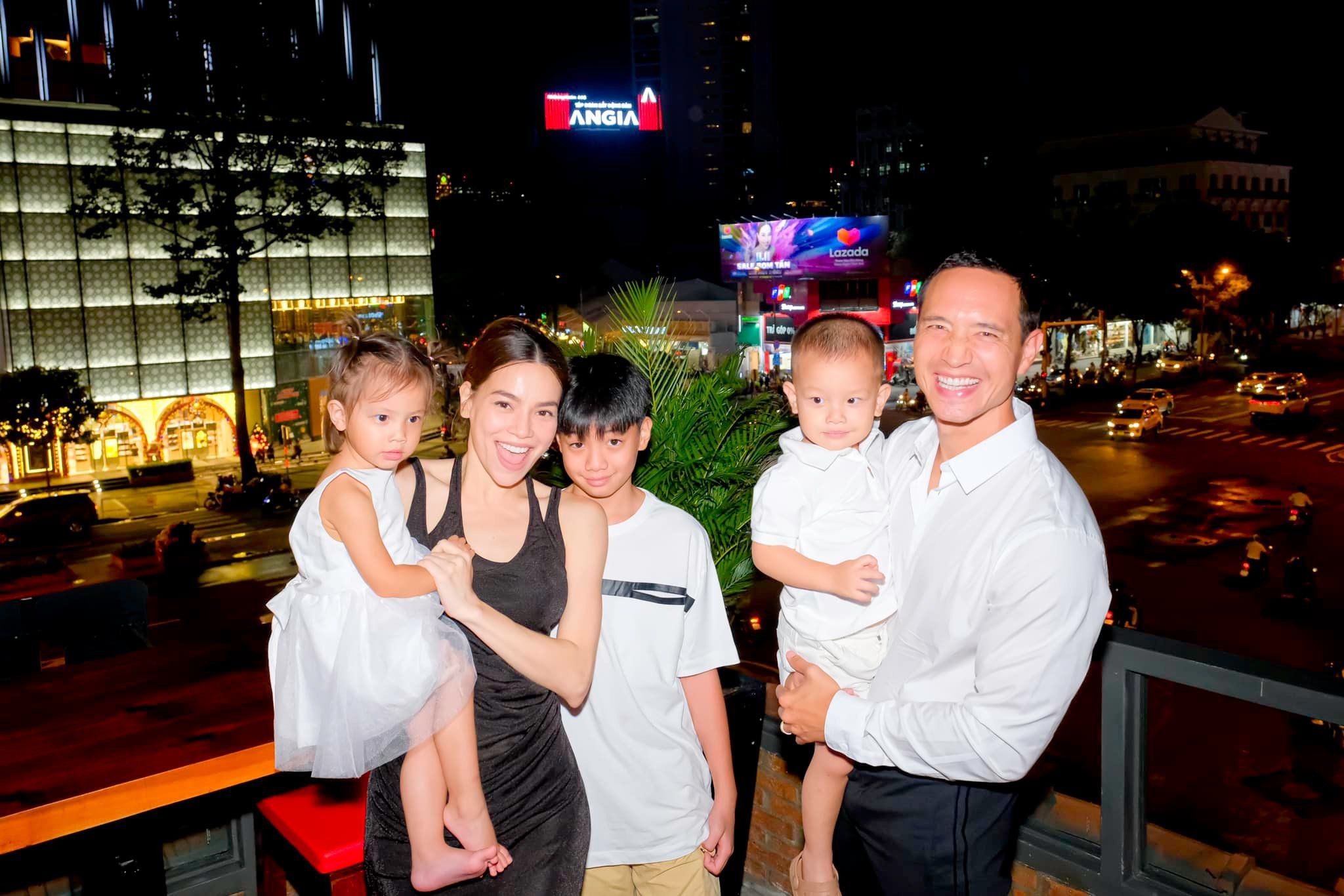 Kim Lý đặt tay lên lưng nữ đồng nghiệp của vợ, phản ứng của Hồ Ngọc Hà khiến dân tình xôn xao - ảnh 12