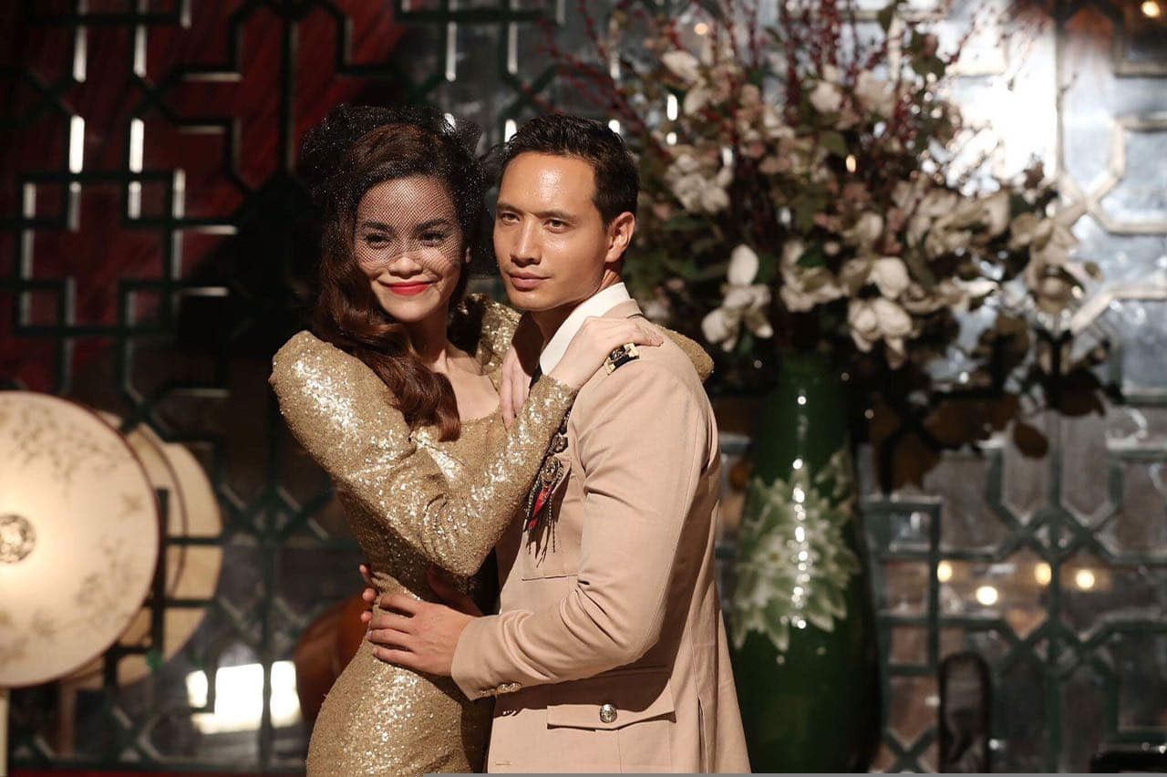 Kim Lý đặt tay lên lưng nữ đồng nghiệp của vợ, phản ứng của Hồ Ngọc Hà khiến dân tình xôn xao - ảnh 11