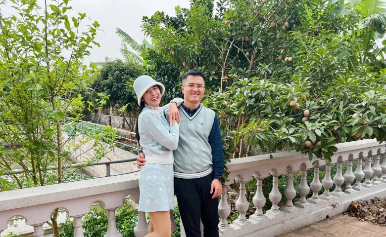 Chồng Hoa hậu Ngọc Hân sau 1 năm lấy vợ: "Tướng phu thê" ngày càng lộ rõ, có điểm đặc biệt giống nhau