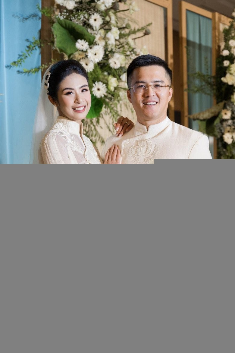Chồng Hoa hậu Ngọc Hân sau 1 năm lấy vợ: "Tướng phu thê" ngày càng lộ rõ, có điểm đặc biệt giống nhau