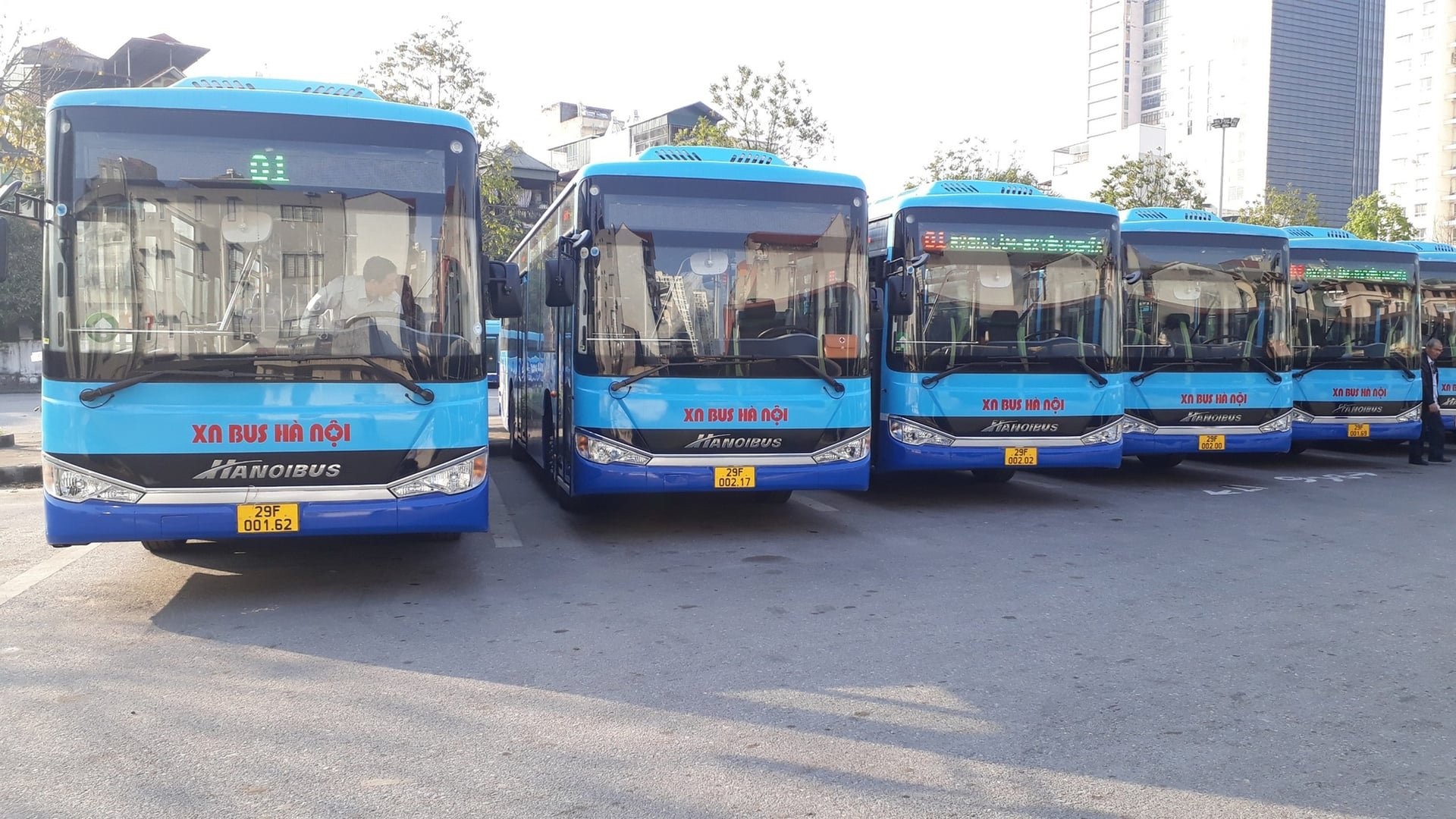 xe-buyt-2-1781754050.jpg