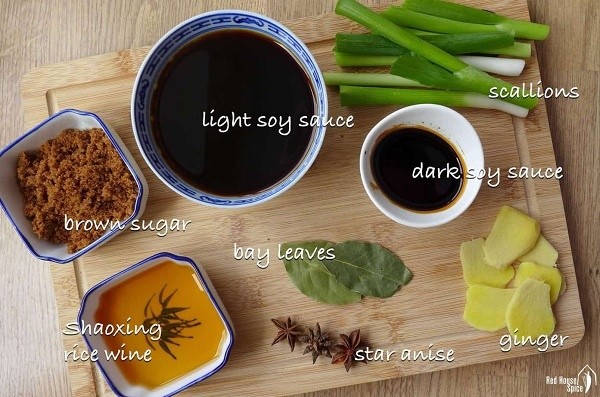 1-soy-sauce-chicken-121330884-1625657951.jpg