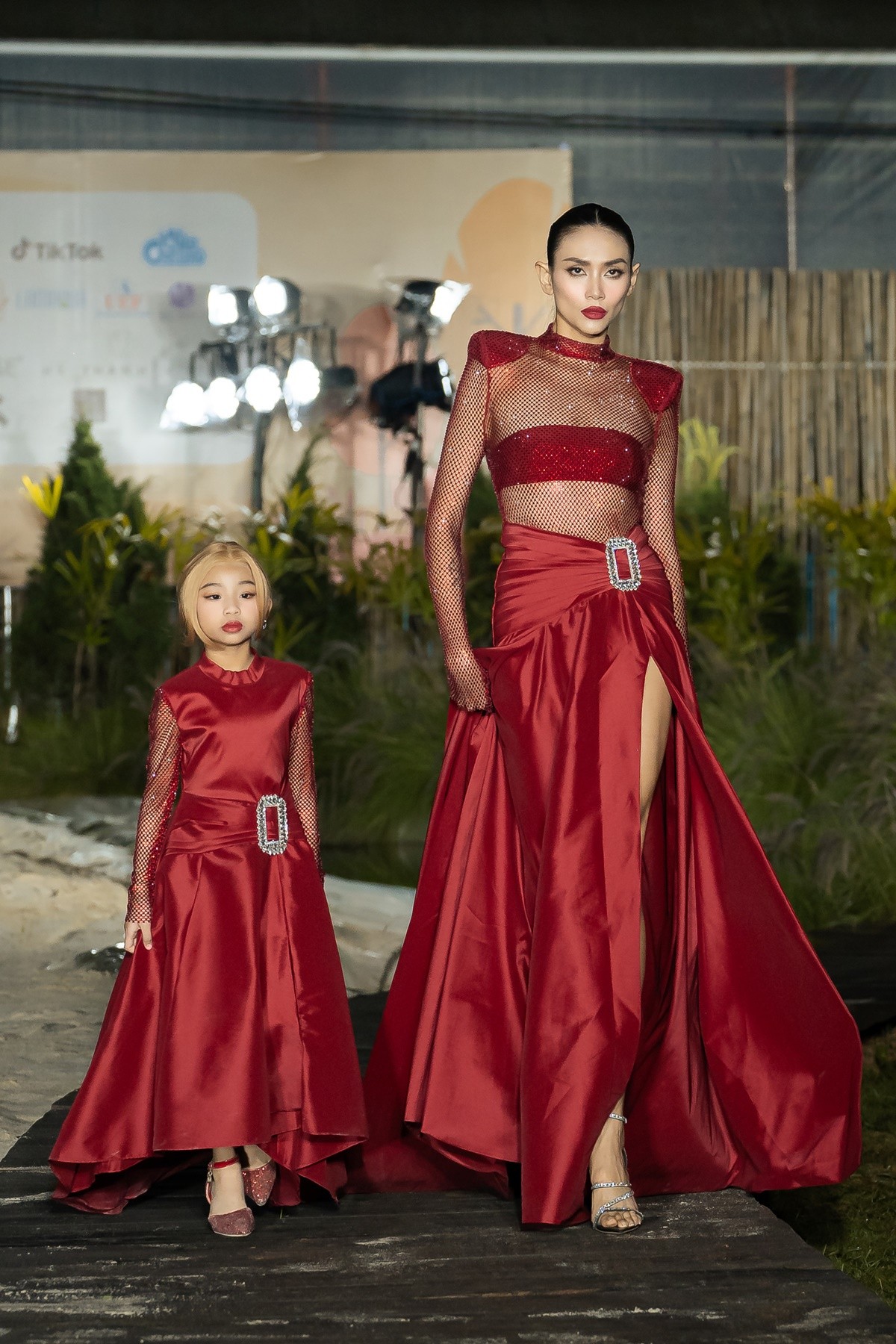 show-thoi-trang-4-1693822891.jpg