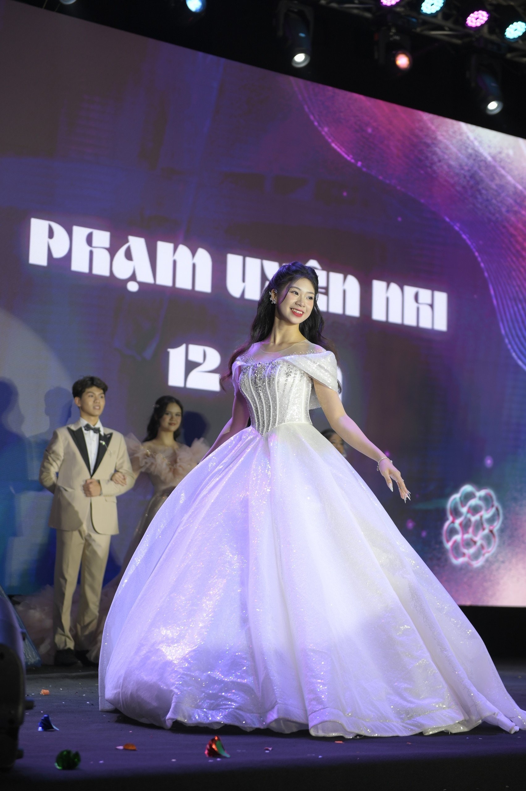 45e3acec9e71492f1060-1698637313.jpg