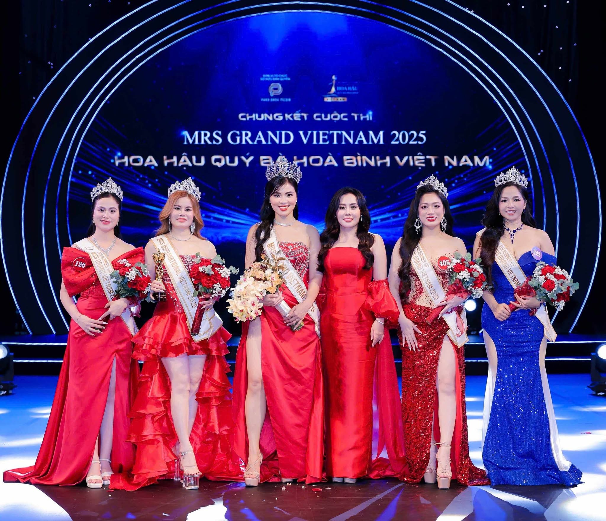 nu-can-bo-nganh-khoa-hoc-nguyen-thi-thua-dang-quang-mrs-grand-vietnam-2025-1-1751331388.jpg