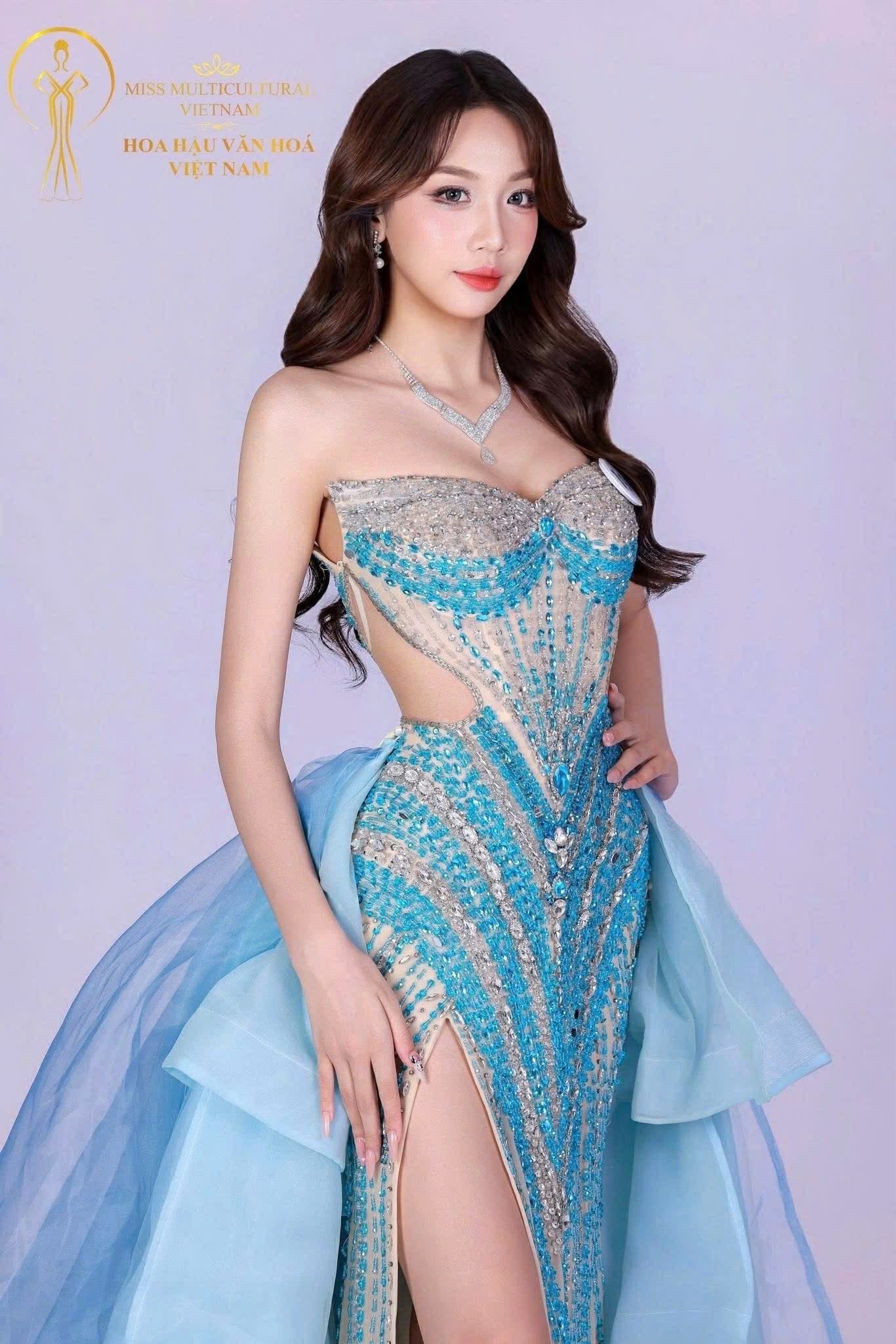 nhan-sac-nu-sinh-18-tuoi-nguyen-tran-ha-linh-dang-quang-hoa-hau-van-hoa-viet-nam-2026-1-1775450084.jpg