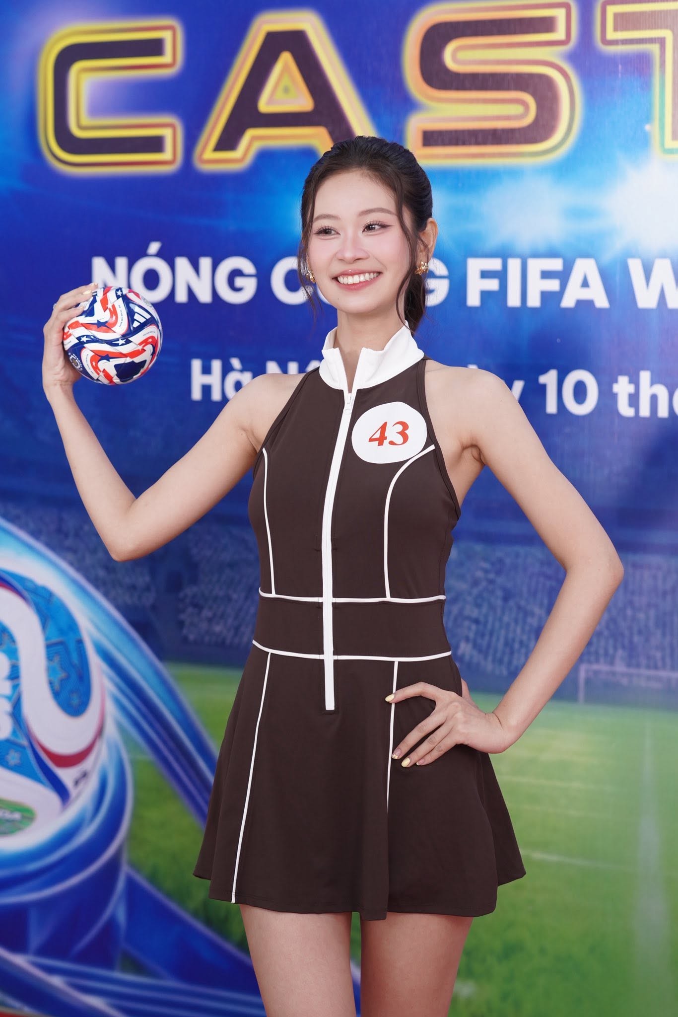 ngam-dan-nguoi-dep-nong-cung-fifa-world-cup-2026-nhan-sac-body-deu-cuc-pham-anh-9-1781241183.jpg