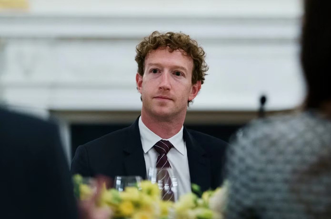 facebook-sap-toan-cau-ngay-12-6-ong-chu-meta-mark-zuckerberg-mat-bao-nhieu-tien-anh-2-1781324392.jpg