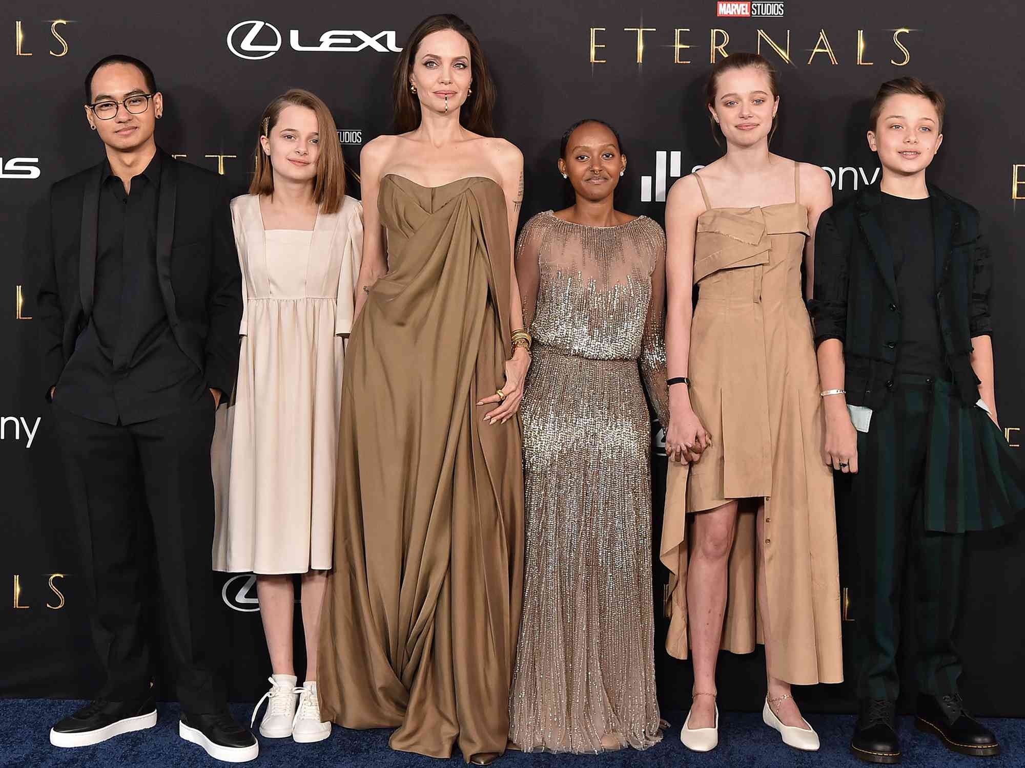 angelina-jolie-11-a9baf6ef44514029b6379b03985c7d8f-1784708496.jpg
