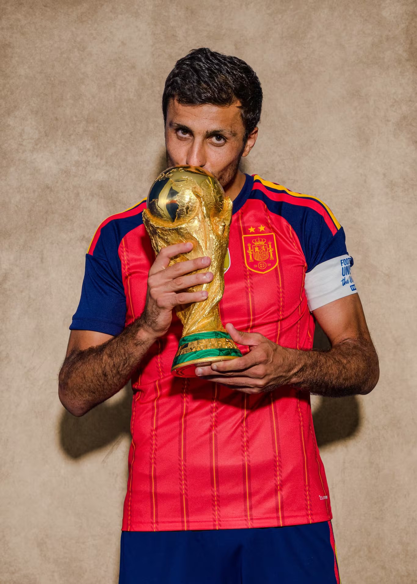 chau-au-suc-soi-vi-rodri-4-ga-khong-dai-chien-vi-qua-bong-vang-world-cup-2026-3-1784690498.jpg
