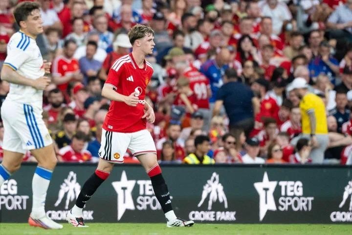 vuot-qua-ap-luc-nghet-tho-truoc-leeds-sao-tre-man-united-ghi-diem-tuyet-doi-voi-hlv-carrick-2-1786607082.jpg