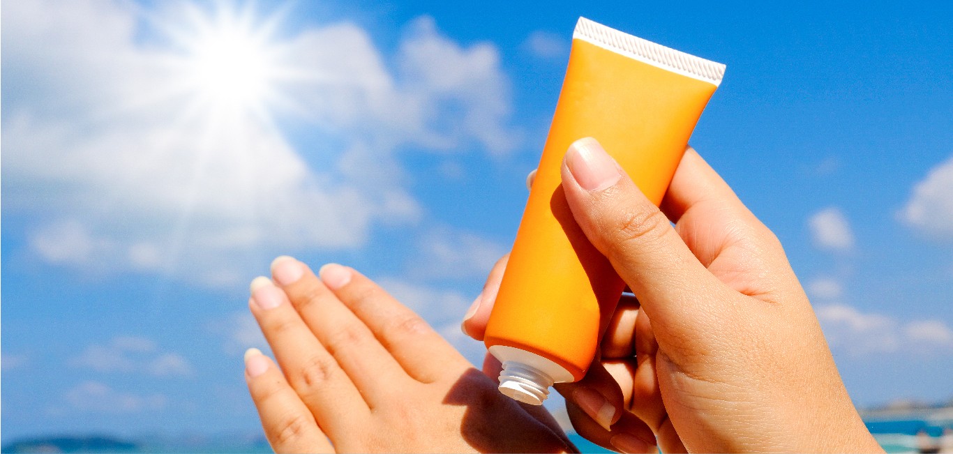 chemicalphysicalsunscreen-banner-1787221285.jpg