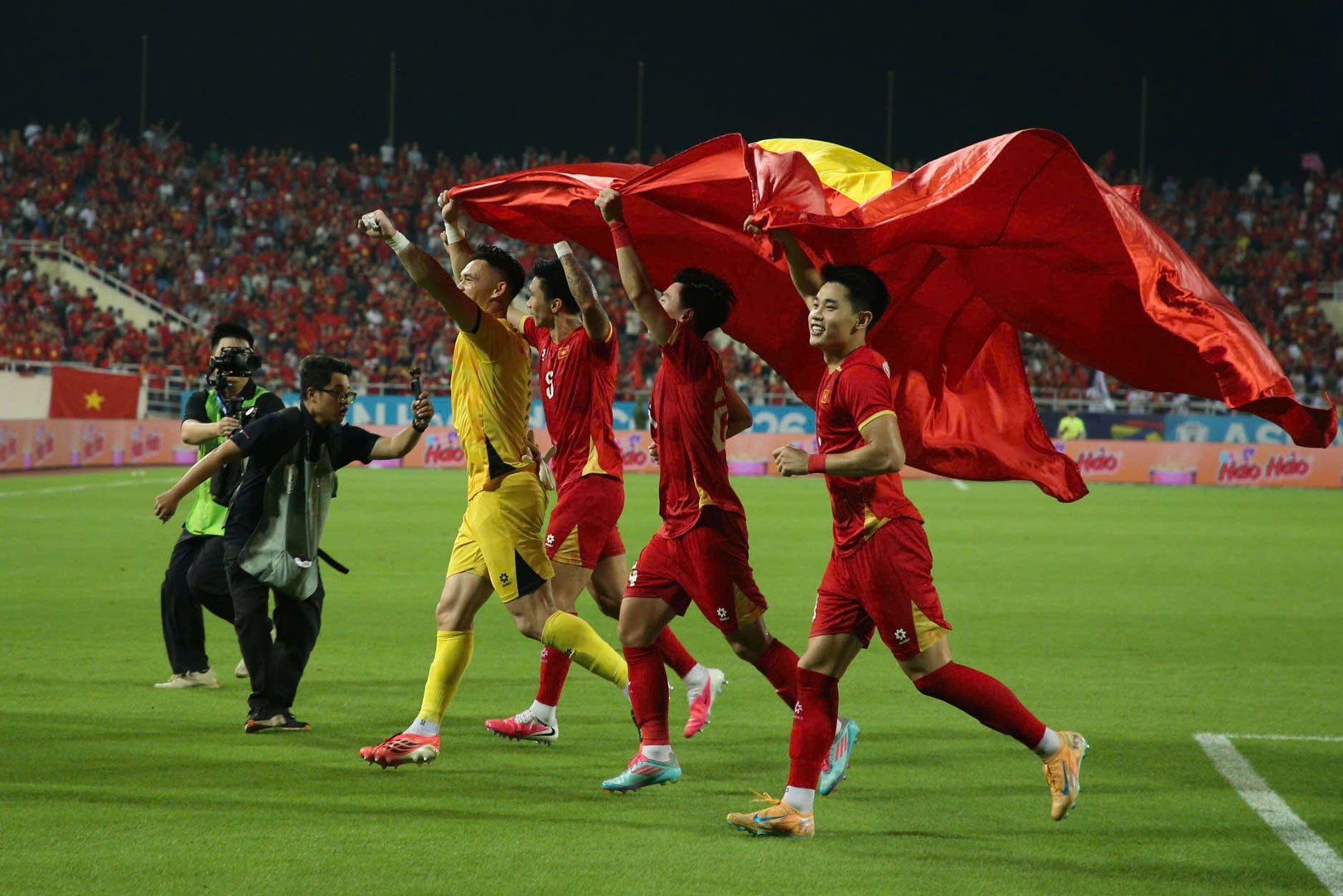 hoa-kich-tinh-luot-ve-bao-thai-lan-ngam-ngui-thua-nhan-tuyen-viet-nam-xung-vuong-asean-cup-2026-3-1787802498.jpg