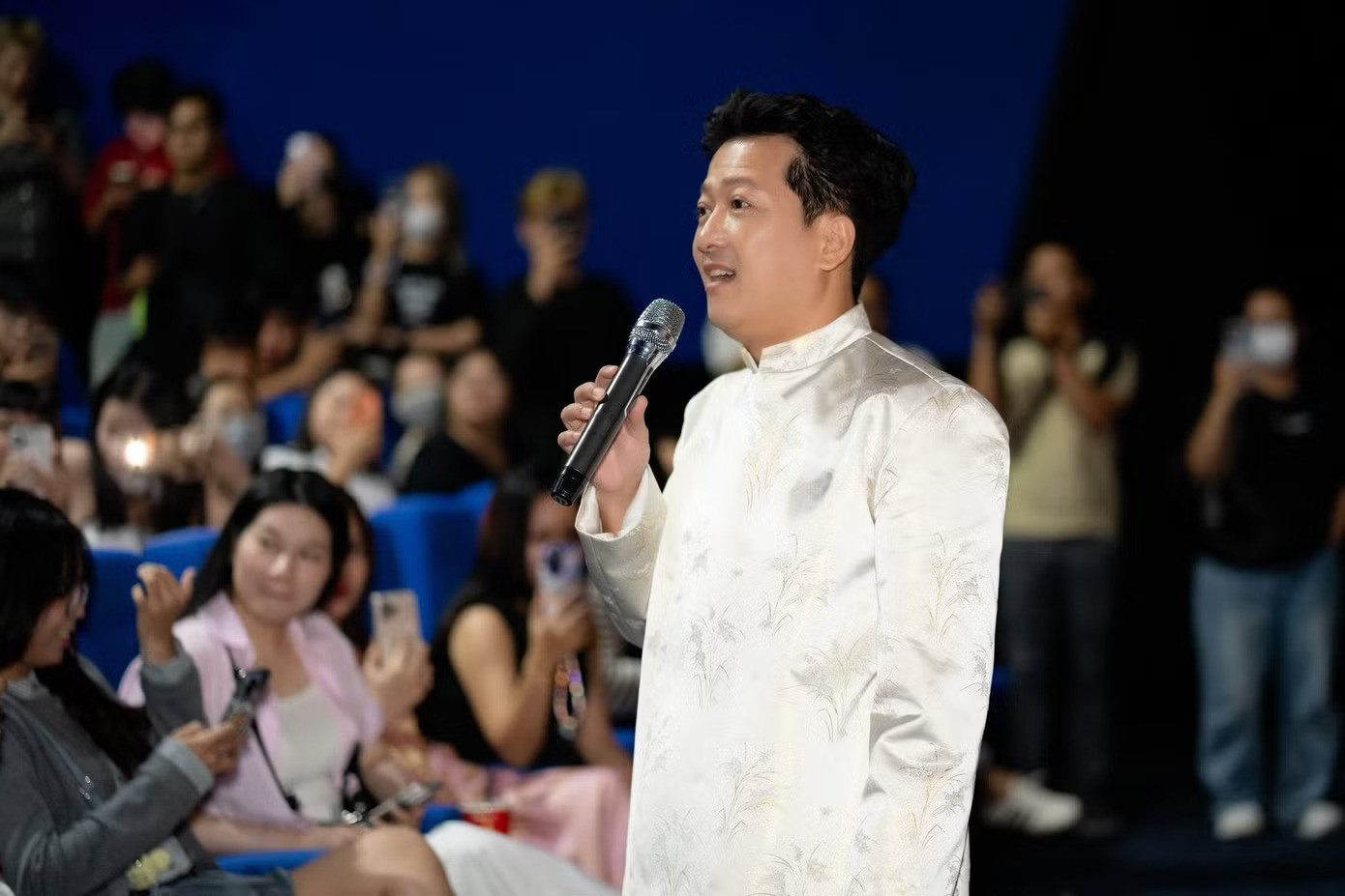 nong-truong-giang-thong-bao-rut-khoi-2-ngay-1-dem-sau-loat-tranh-cai-gan-day-1-1789546983.jpg
