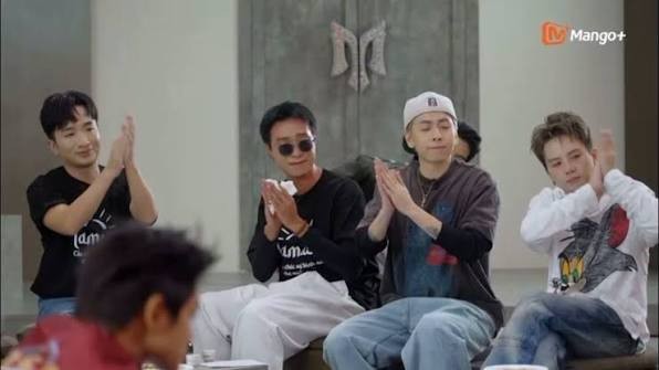 anh-tai-dong-hung-nghen-ngao-nho-lai-bien-co-no-hang-chuc-ty-22phai-cui-dau-nhieu-moi-song-duoc22-3-1790566843.jpeg