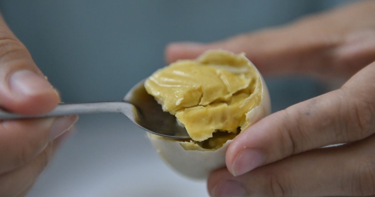 5 loại trứng tránh càng xa càng tốt, số 3 nhiều người xem là 'tinh hoa ẩm thực'