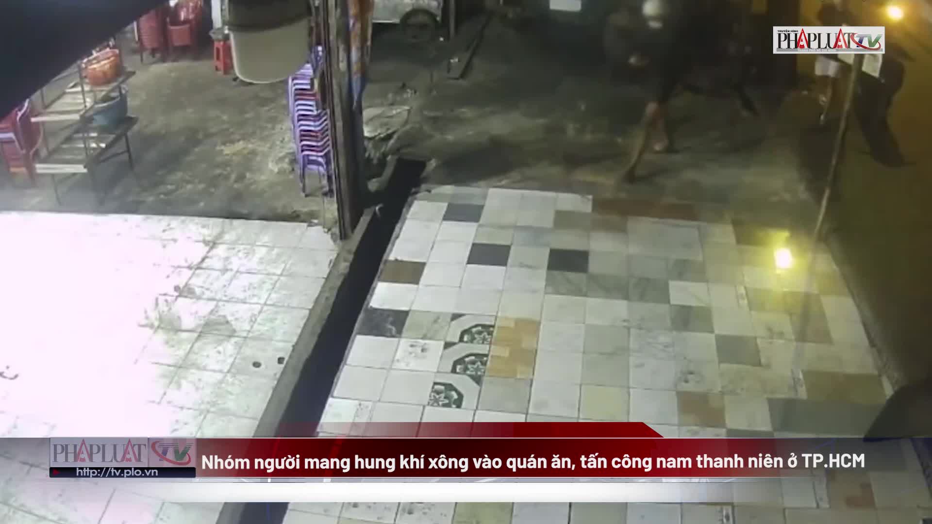 14-4-plo-quan-an-thanh-nien-vay-danh-2830-1776166056.mp4