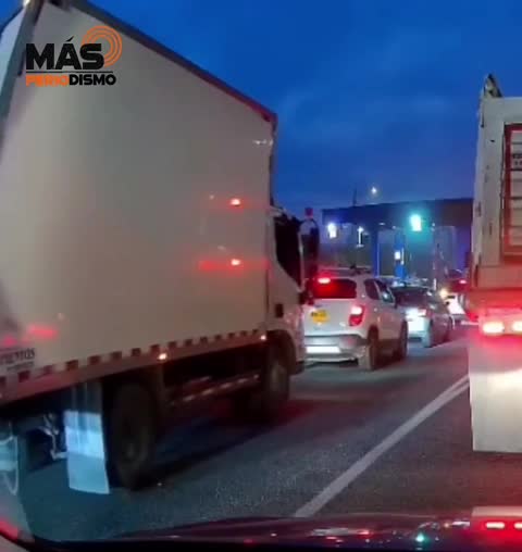 tai-nan-lien-hoan-tham-khoc-tai-tram-thu-phi-it-nhat-5-nguoi-thiet-mang-1775448421.mp4