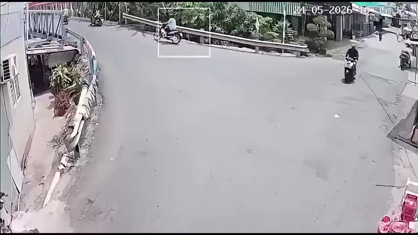 tn-1779782832.mp4