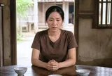 Con gái chưa chồng thông báo có bầu khiến bố mẹ giận tím mặt, biết tên bố đứa trẻ, ông bà liền đổi thái độ