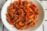 Không ngờ rang tôm chỉ cần nhúm gia vị đơn giản này đã lên màu đỏ đẹp, giòn ngon không bị ướt