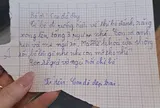 Bố đi nhậu về khuya, con trai nhắn "Nếu mẹ khóa cửa, bố gõ nhẹ con mở cho!" khiến dân tình cười khen "Quá hiểu chuyện!"