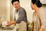 Nghỉ hưu rồi tôi mới hiểu: Tại sao ngày càng nhiều người thà sống cô độc chứ không nhờ con gái phụng dưỡng