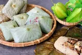 Loại lá đang vào mùa cho không ai lấy, thường dùng để gói xôi nhưng biết rõ công dụng khiến ai cũng tiếc nuối