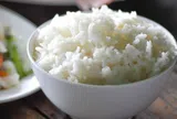 Mùa hè oi nóng, cơm nguội nhanh thiu, nhớ làm điều này, cơm để lâu vẫn ngon như mới nấu