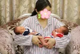 Sinh ra một trai và một gái, mẹ trẻ khóc vì mừng nhưng bác sĩ lại lắc đầu thông báo: “Đây không phải sinh đôi”