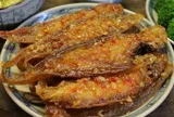 Loài cá quen thuộc ở quê "tốt hơn cá hồi", xưa giá rẻ nay thành đặc sản 100.000 đ/kg, tốt cho sức khỏe