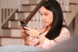 Chồng cũ vay tiền sau 1 năm ly hôn, đọc tin nhắn anh gửi nhầm, tôi mới biết mình đã sai