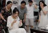 7 năm sau tai nạn liệt chân, con gái đột nhiên thử thai hai vạch, gia đình ngỡ ngàng khi biết bố đứa trẻ