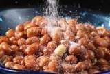 Làm lạc rang muối đừng cho ngay vào chảo, thêm 1 bước và 1 nguyên liệu, để lâu vẫn giòn tan, thơm nức