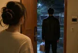 Nửa đêm chồng cũ ghé nhà đưa bánh cho con gái, vừa mở cửa thấy anh cởi áo khoác, tôi vội xin tái hôn