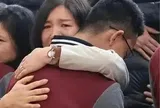 Đang gánh khoản nợ 7 tỷ vẫn quyết nhận nuôi cậu bé mồ côi, 15 năm sau người phụ nữ nhận được số tiền không tưởng