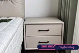 Tại sao ngày càng nhiều gia đình bỏ tủ đầu giường trong phòng ngủ? 4 thiết kế mới này đẹp sang, tiện dụng hơn gấp 10 lần