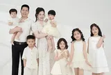 32 tuổi sắp sinh bé thứ 7, mẹ ở Hà Nội chia sẻ bí quyết hạnh phúc: “Càng có con, phụ nữ càng phải cố gắng kiếm tiền”