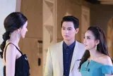 Giữ bạn thân xinh đẹp ngủ lại nhà, tôi đau lòng khi thấy việc cô ấy lén lút làm giữa đêm