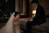 Tái hôn sau 20 năm lẻ bóng làm mẹ đơn thân, tôi run rẩy quỳ ngay đêm tân hôn