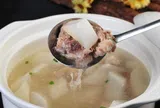 Hầm xương lấy nước nấu canh, thêm một nguyên liệu này nước xương trong, béo ngậy thơm hơn bình thường