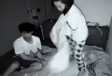Camera ghi lại cảnh cặp vợ chồng hốt hoảng tìm con mất tích giữa đêm và cái kết “cười đau ruột”