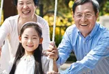 Nghỉ hưu, người ở cùng con cái và người không ở cùng, cuộc sống khác biệt rõ rệt chỉ sau vài năm