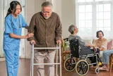 Đưa mẹ vào viện dưỡng lão nghỉ hưu là quyết định khiến tôi day dứt nhưng không hối hận