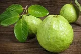 Mua ổi chọn quả sần sùi hay nhẵn thì ngon, người bán mách loạt mẹo cực hay, lúc nào cũng lấy được quả ngọt giòn