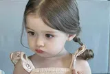Bà nội định đặt tên cháu là Hoa Tươi, bố đứa trẻ quyết đổi thành cái tên khác rất đẹp